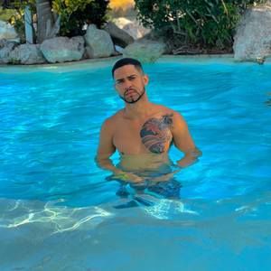 Meet your Posher, Hector e